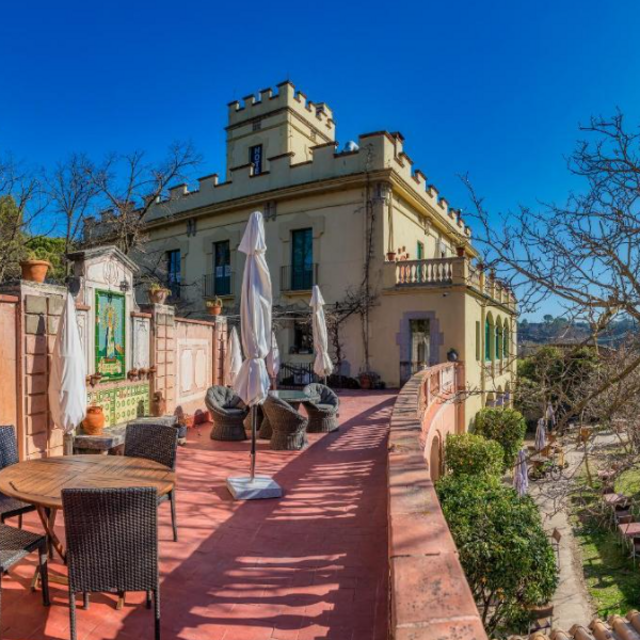 Massage and Spa at Els Jardins de la Martana