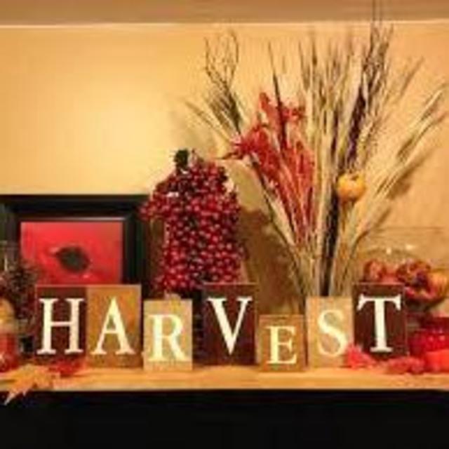 Holiday Decoration Basket (Thanksgiving)