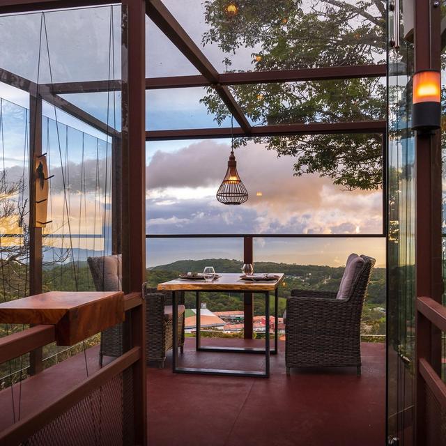 San Lucas Treetop Dining Experience on Honeymoon