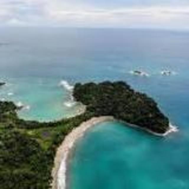 Visit Manuel Antonio National Park on Honeymoon