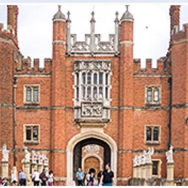 Hampton Court Palace and Gardens tour