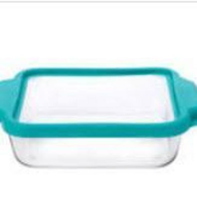 Anchor Hocking 8-inch Square Glass Baking Dish with Airtight TrueFit Lid, Teal, Set of 1