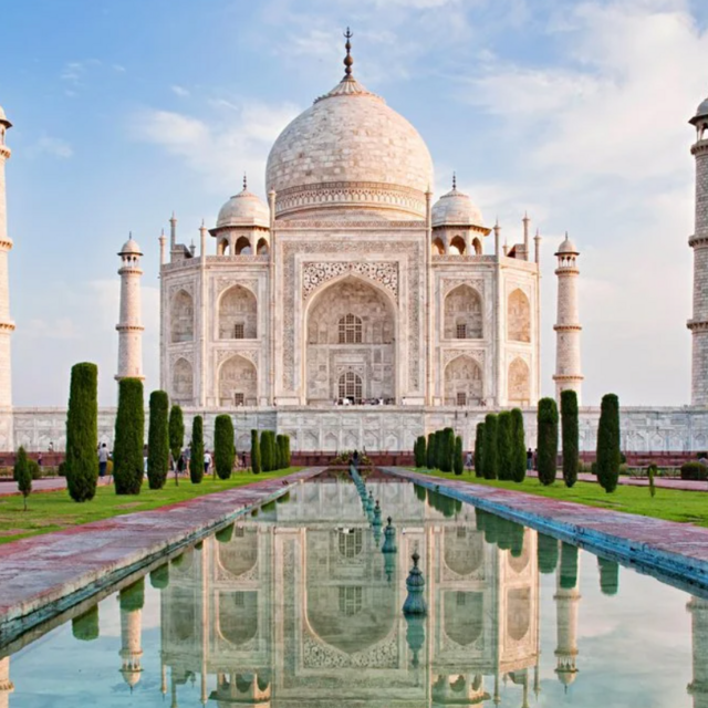 Tour of the Taj Mahal