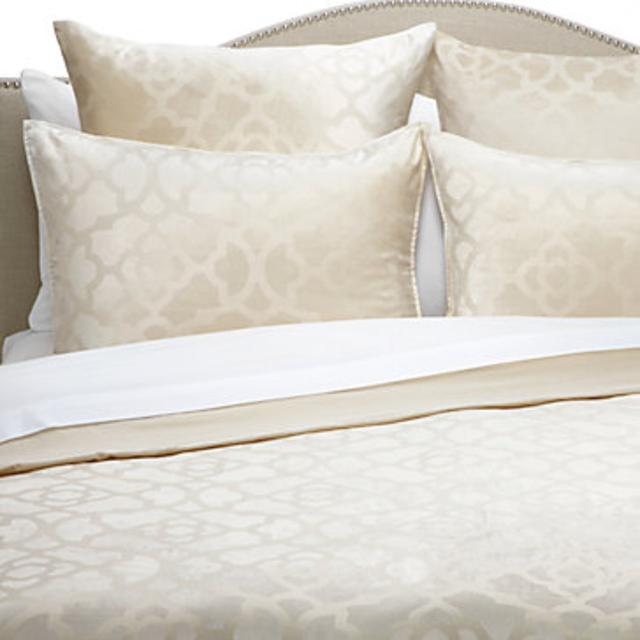 Benito Velvet Bedding