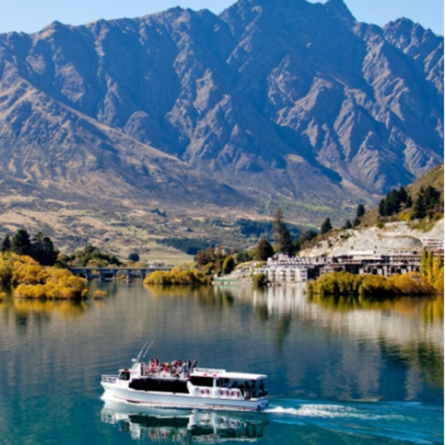 Scenic Boat Tour in Queenstown