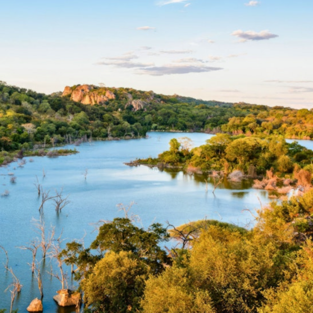 Flights to Zimbabwe