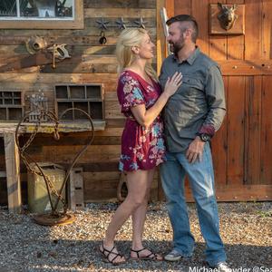 Rachelle Renee and Lee Gillette's Wedding Registry on Zola