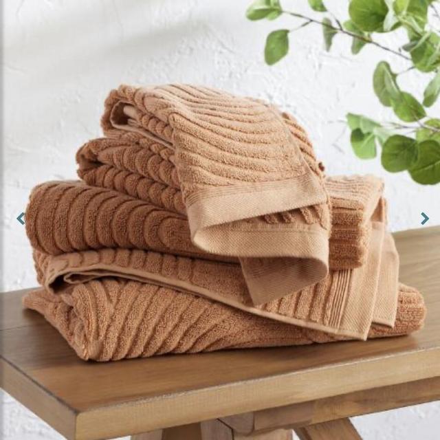 Hazel Brown Sculpted Arches Towel Collection