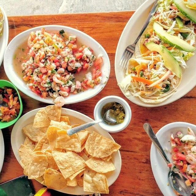 Fresh Seafood from El Camello