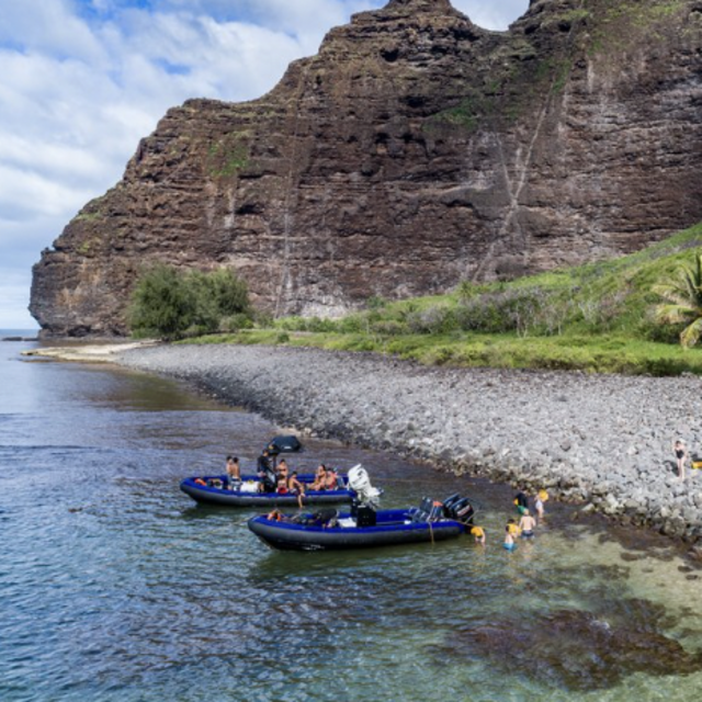 Zodiac Boat Tour in Kauai
