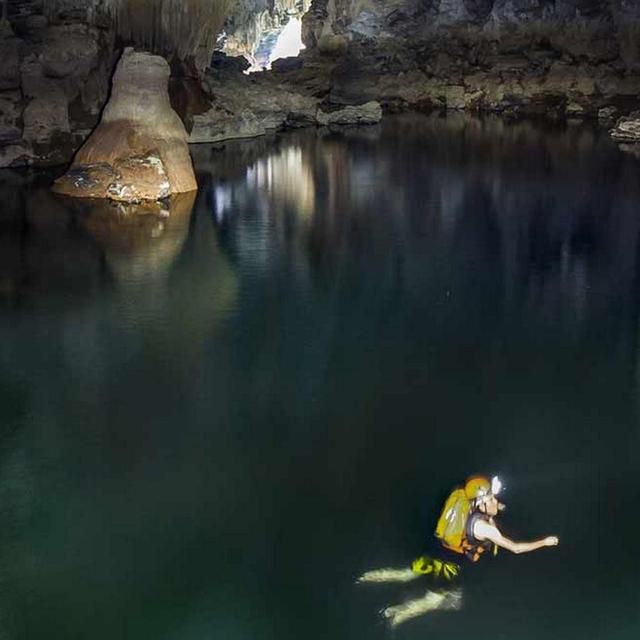 A swim through Vietnamese caves