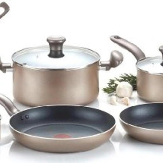 T-fal C067SC Metallics Nonstick Thermo-Spot Heat Indicator Cookware Set, 12-Piece, Bronze