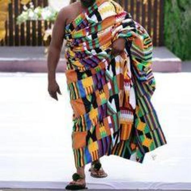 1b. Groom's Kente