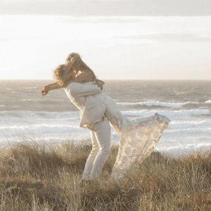 Hanna Schoenberger and Riley Venne's Wedding Registry on Zola