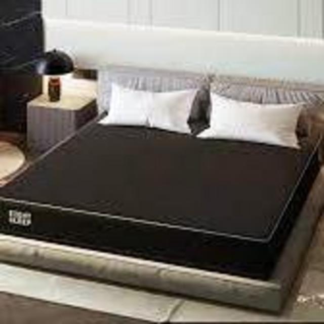 Eight Sleep Pod 3 Cover - Bed Cooling System