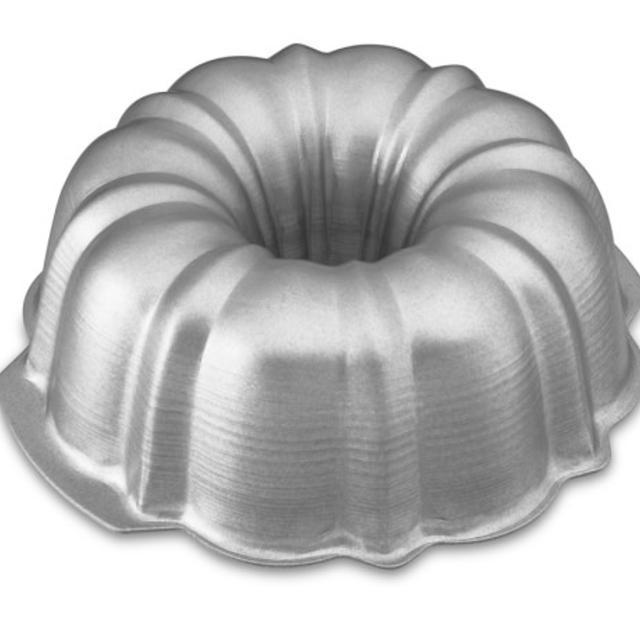 Nordic Ware Formed-Aluminum Bundt® Cake Pan