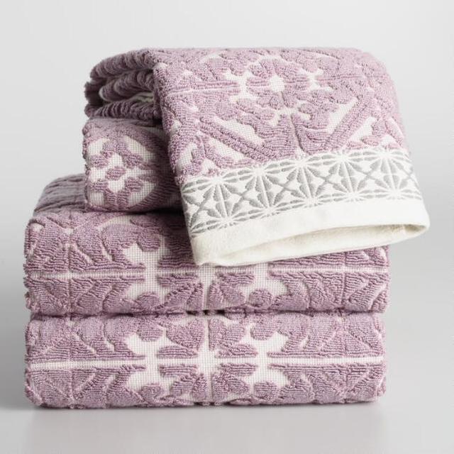 Lavender Cassandra Sculpted Hand Towel