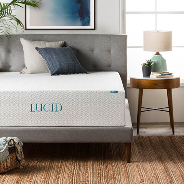 LUCID 14 Inch Memory Foam Mattress - Triple-Layer - 5.3 Pound Density Ventilated Gel Memory Foam - CertiPUR-US Certified - 10-Year Warranty - King