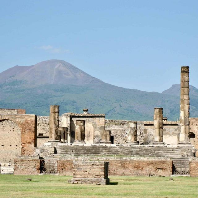 Day Trip to Pompeii (Honeymoon)