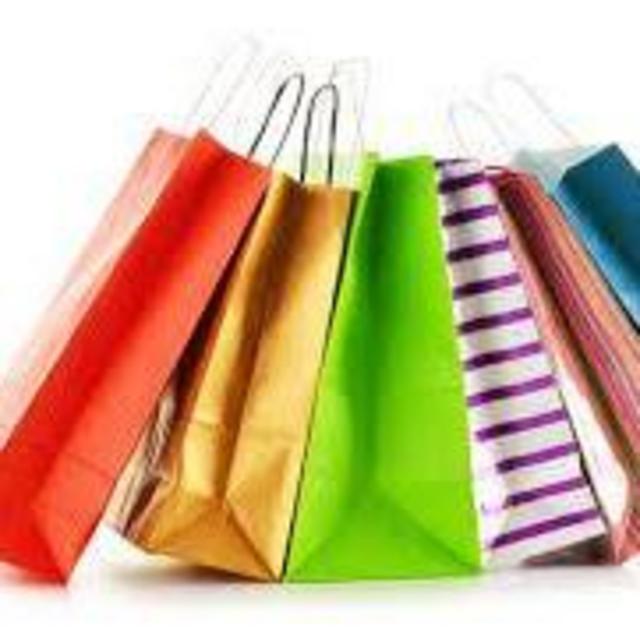 Let Lazena Shop for her own gift!