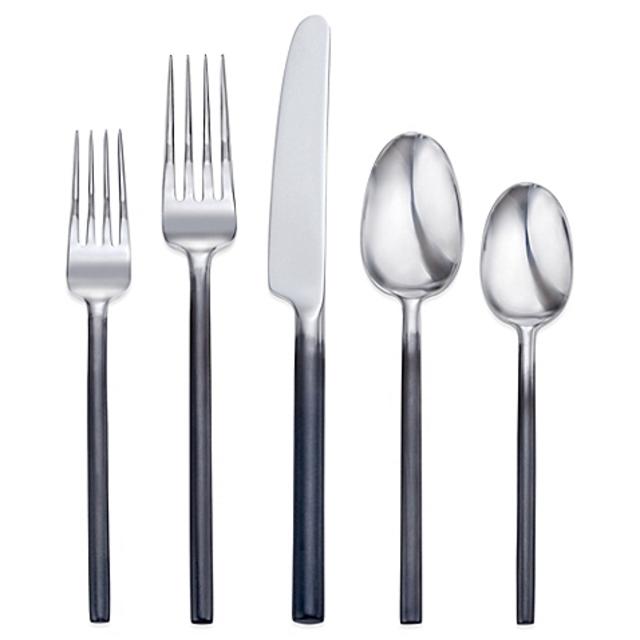 Oneida Raven® 20-Piece Flatware Set