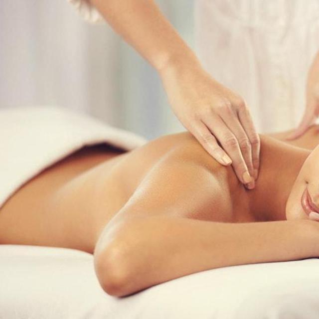 Couples massage