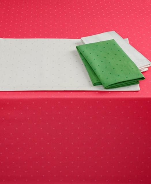 Larabee Dot 70" x 104" Tablecloth - Fresh Cream