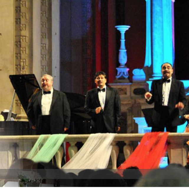 Romantic Dinner + CONCERT in Florence - Friday, April 28