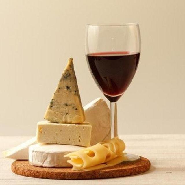 Paris Wine & Cheese Walking Tour