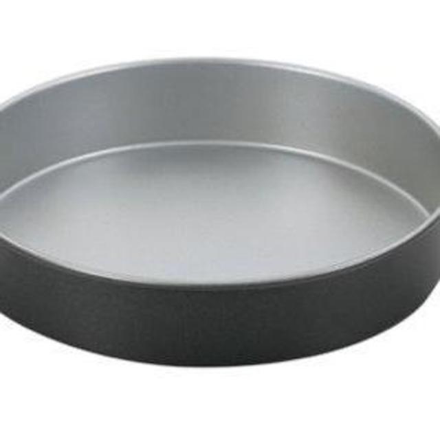 Cuisinart AMB-9RCK 9-Inch Chef's Classic Nonstick Bakeware Round Cake Pan, Silver