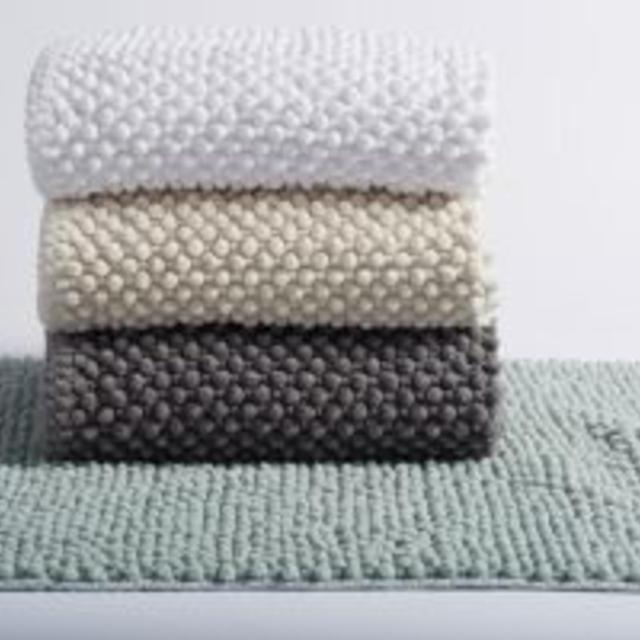 Coyuchi Pebbled Chenille Bath Rug & Runner - Natural