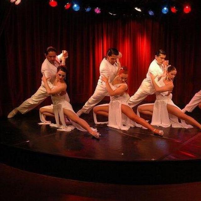 Buenos Aires Rojo Tango Show and Dinner