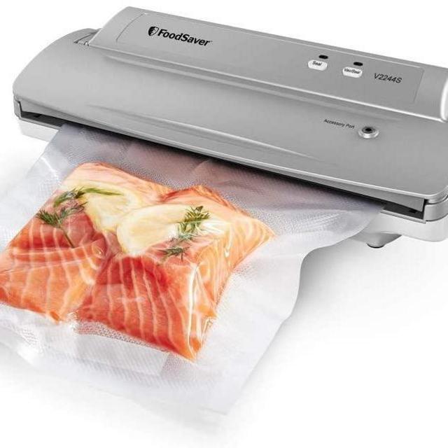 FoodSaver V2244 Vacuum Sealer Machine for Food Preservation with Bags and Rolls Starter Kit | Number 1 Vacuum Sealer System | Compact and Easy Clean | UL Safety Certified | Silver