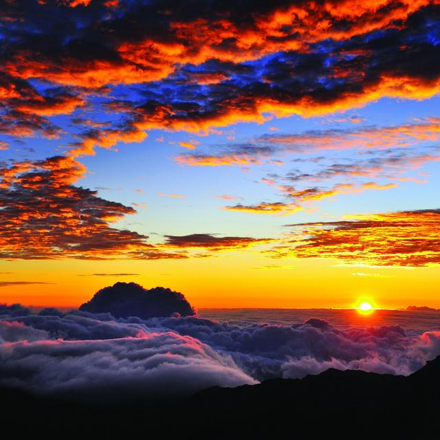 Haleakala Volcano Sunrise + Brunch for Two