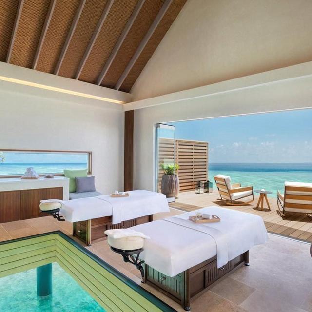 Honeymoon Couples Massage