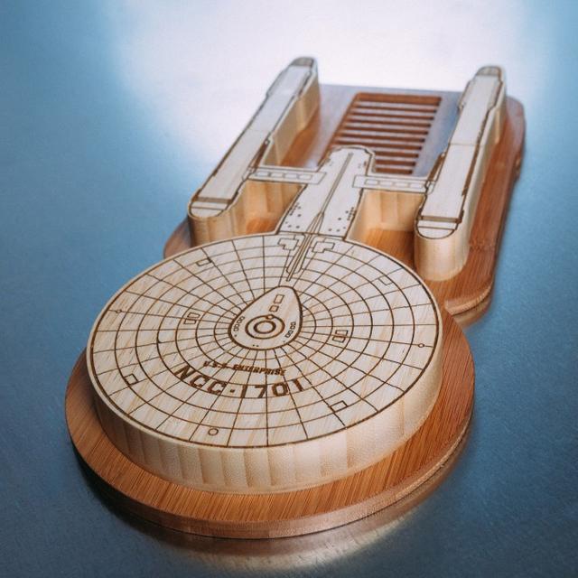 Star Trek Enterprise Cutting Board Set