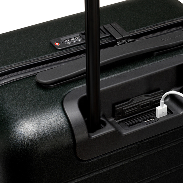 Awaytravel - The Bigger Carry-On