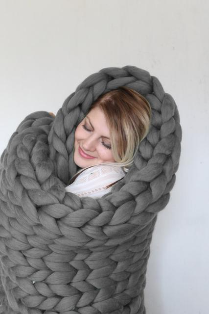 EVOKnit Chunky Knit Blanket