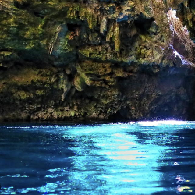 Lost Sea Underground Cavern Tour