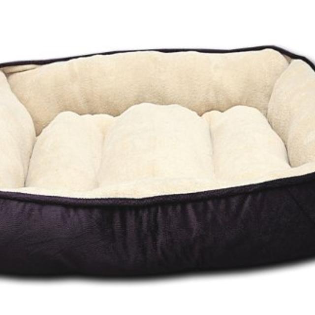 HappyCare Textiles HCT REC-002 Rectangle Ultra-Soft Printed Dog and Pet Bed (32x24)