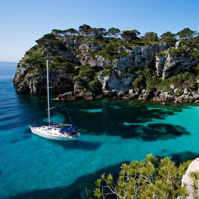 Sailboat Tour in Menorca