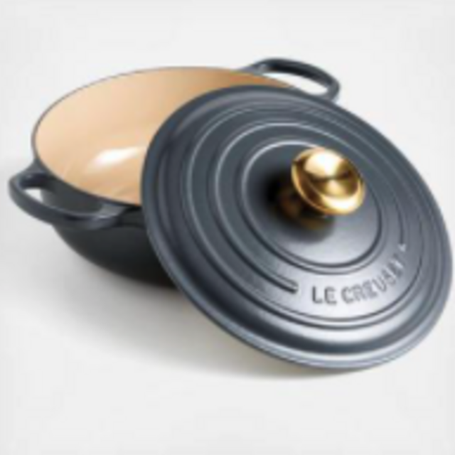 Le Creuset ® Signature 3.5-Qt.Graphite Sauteuse Oven