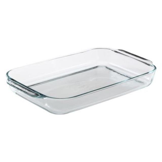 Pyrex oblong baking dish