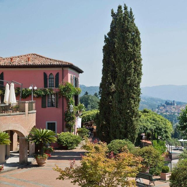 Hotel Stay in Tuscany
