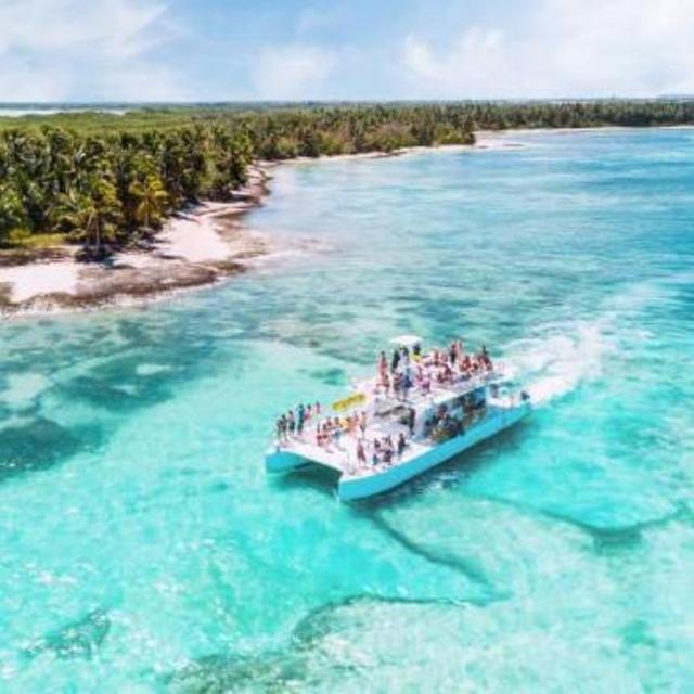 3 Day Catamaran Boat Tour - 1 day