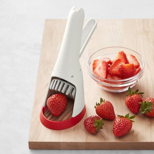 Chef'n Strawberry Slicester Hand-Held Strawberry Slicer, 8 long - 102-143-005