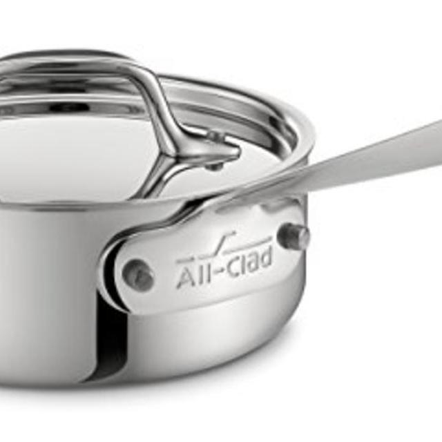 All-Clad 4201 Stainless Steel Tri-Ply Bonded Dishwasher Safe Sauce Pan with Lid / Cookware, 1-Quart, Silver