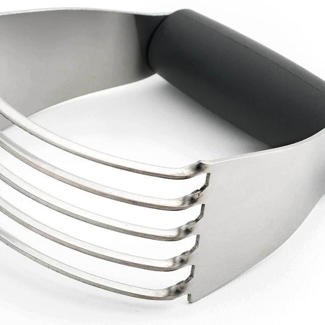 Spring Chef Dough Blender, Top Professional Pastry Cutter with Heavy Duty Stainless Steel Blades, Medium Size