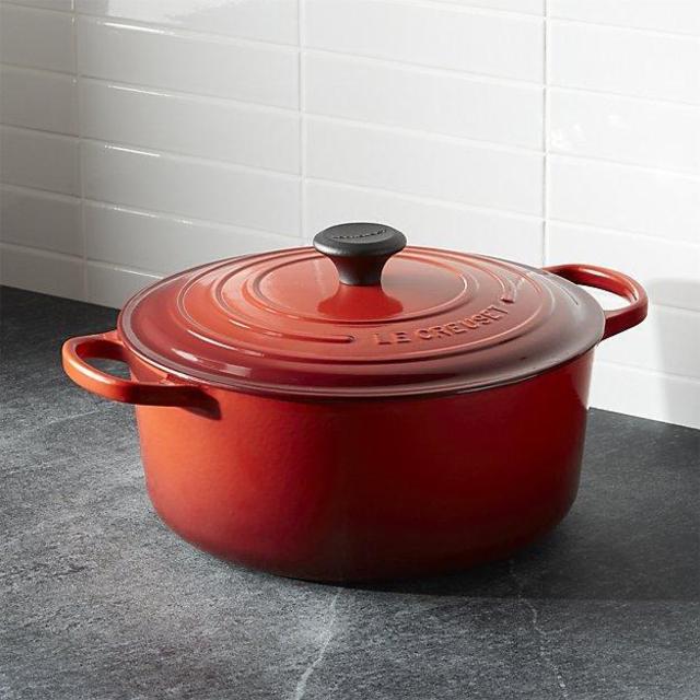 Le Creuset ® Signature 7.25-qt Round Cerise Red French Ovens with Lid