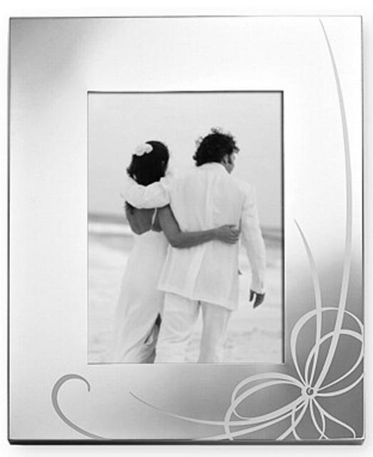 Kate Spade New York Belle Boulevard 5" x 7" Picture Frame